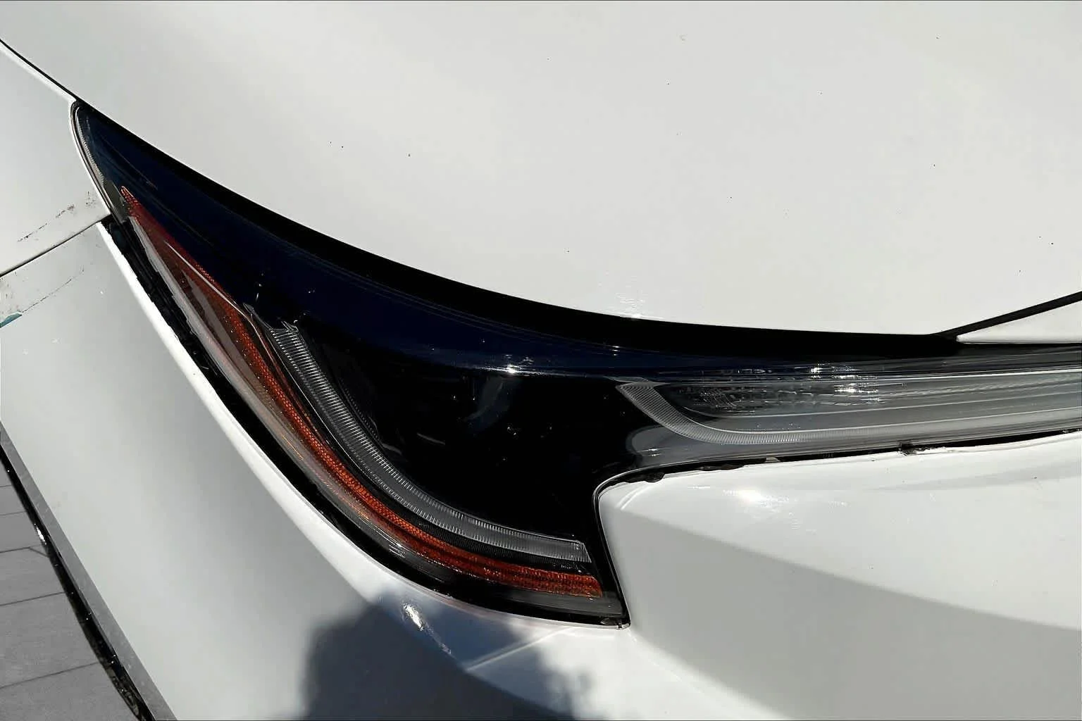Used 2021 Super White Toyota LE image 27