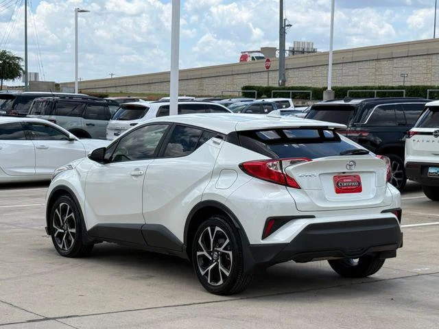 Certified Used 2021 BLIZZARD PEARL Toyota XLE image 3