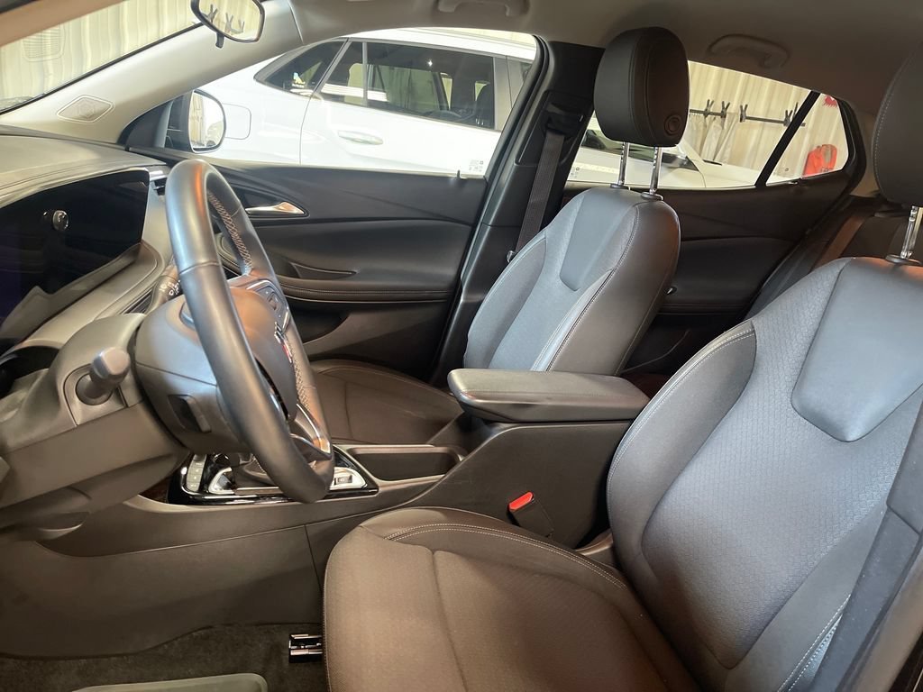 Used 2024 Ebony Twilight Metallic Buick Preferred image 14