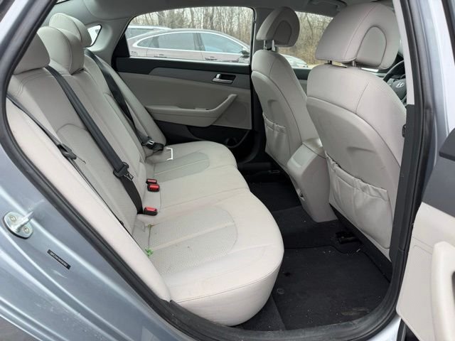 2017 Hyundai Sonata SE - Photo 7