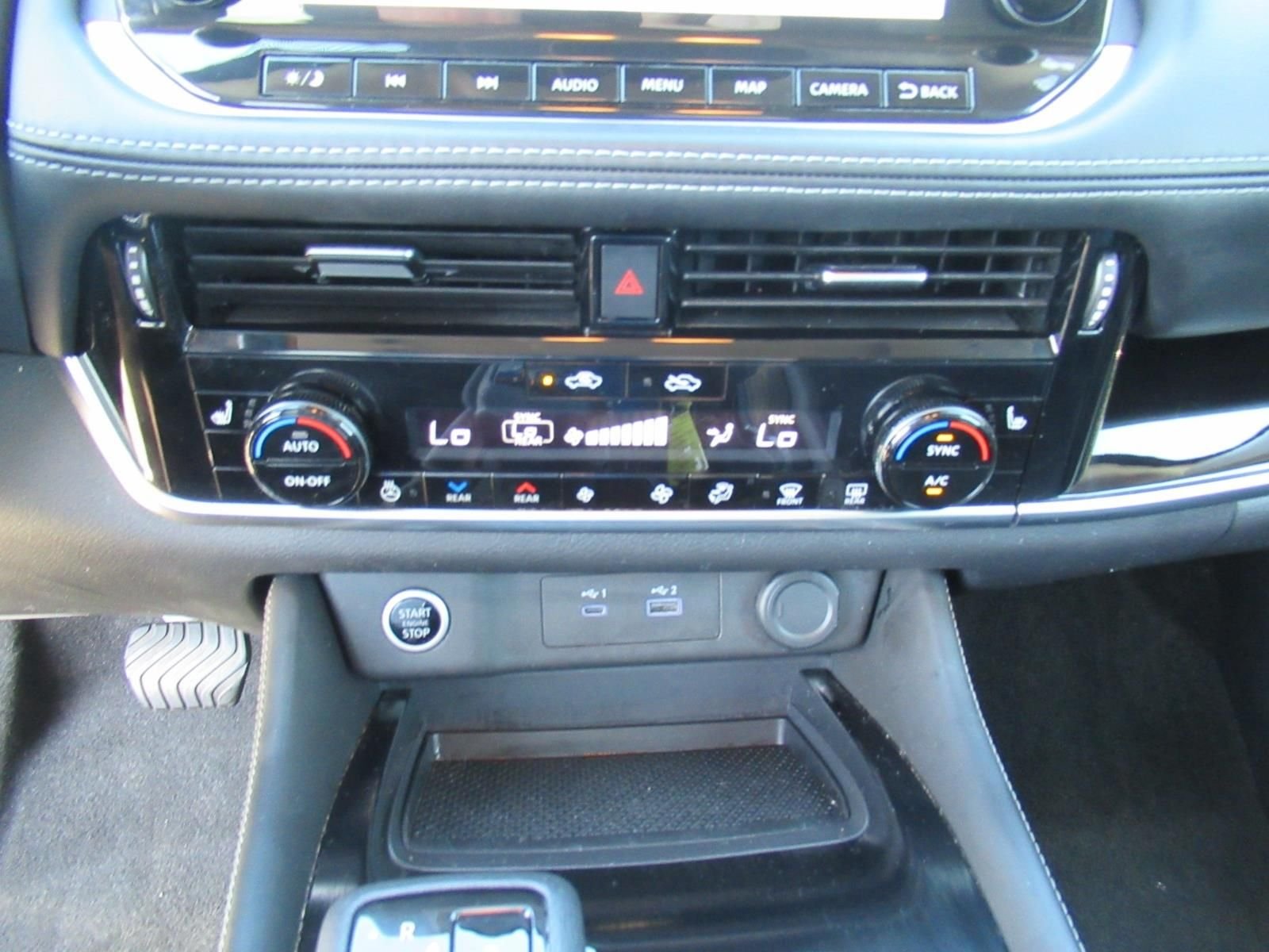 Used 2022 Gray Nissan SL image 28