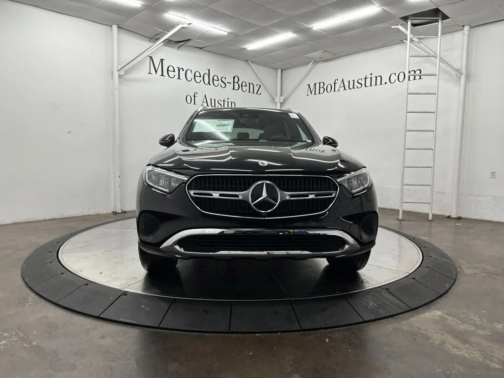 New 2026 Black Mercedes-Benz GLC 300 image 2