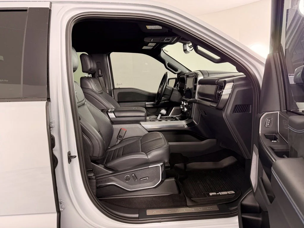 Used 2025 White Ford Platinum image 19