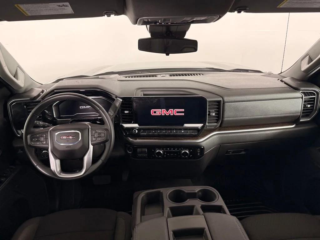 Used 2024 Gray GMC Elevation image 4