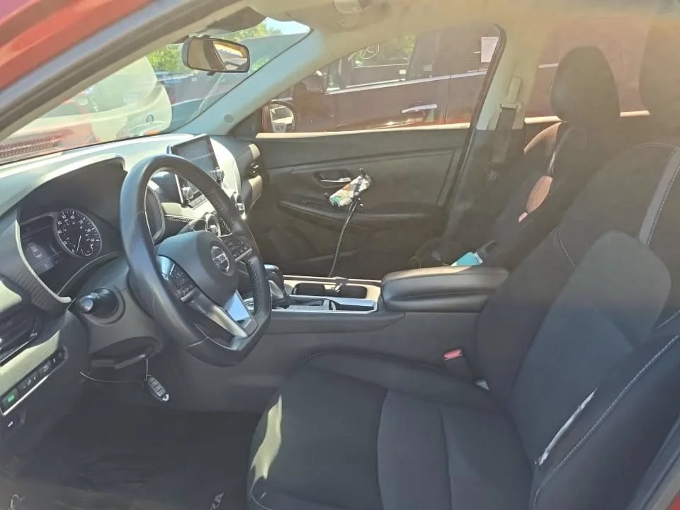 Used 2021 Red Nissan SV image 5