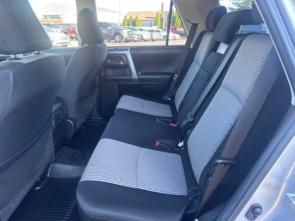 Certified Used 2018 Classic Silver Metallic Toyota SR5 image 28