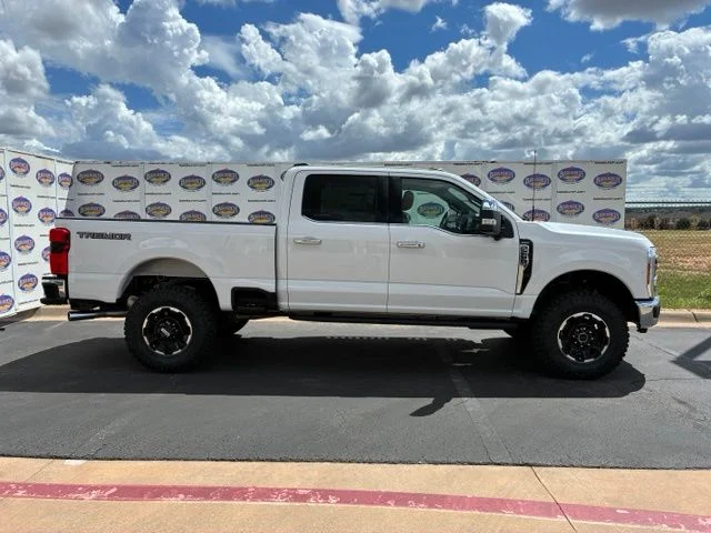 New 2026 Ford F-250SD Lariat