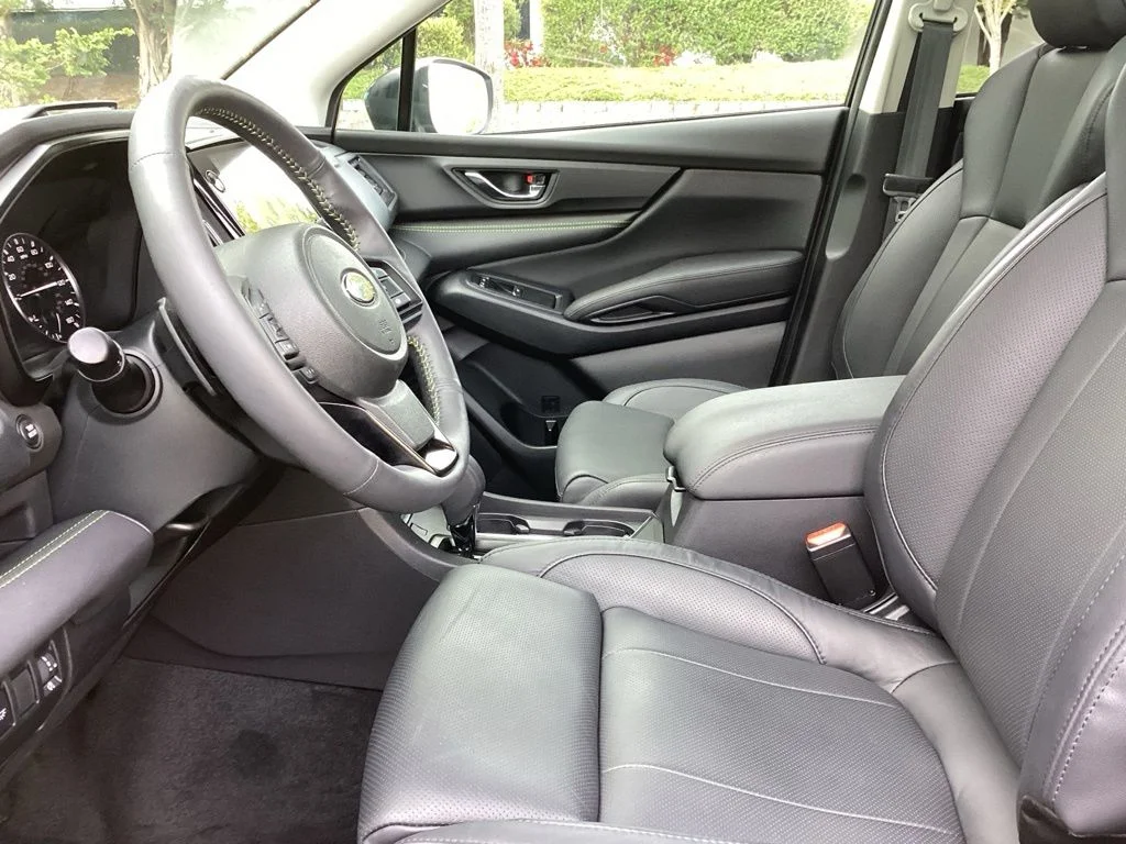 Used 2025 Silver Subaru Onyx Edition Touring image 5