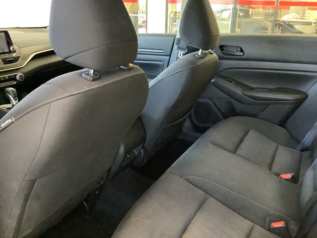 Used 2025 White Nissan 2.5 SV image 19