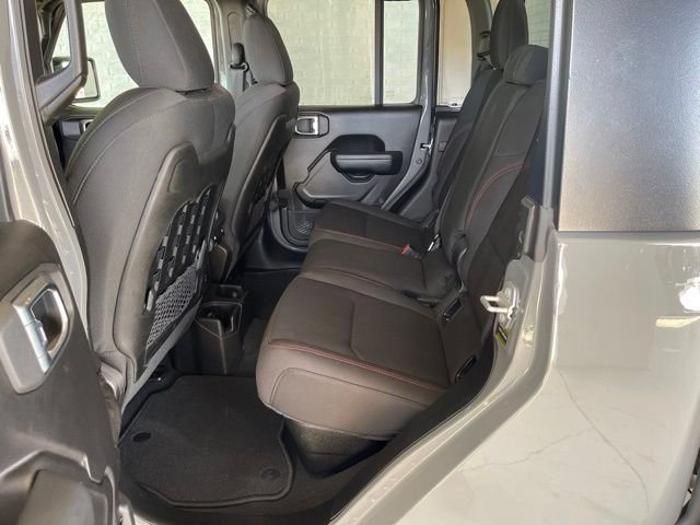 Used 2022 Gray Jeep Rubicon image 10