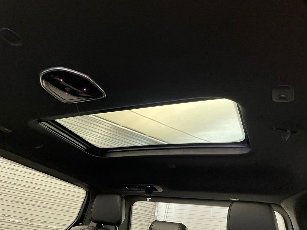 New 2026 High Gloss Black Exterior Paint Jeep Upland image 18