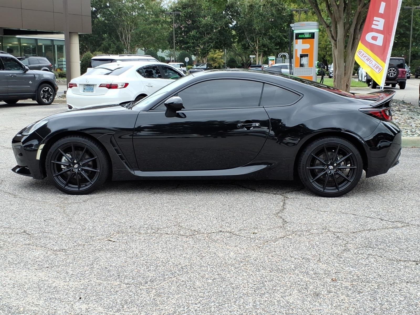 Used 2023 Raven Toyota Premium image 3