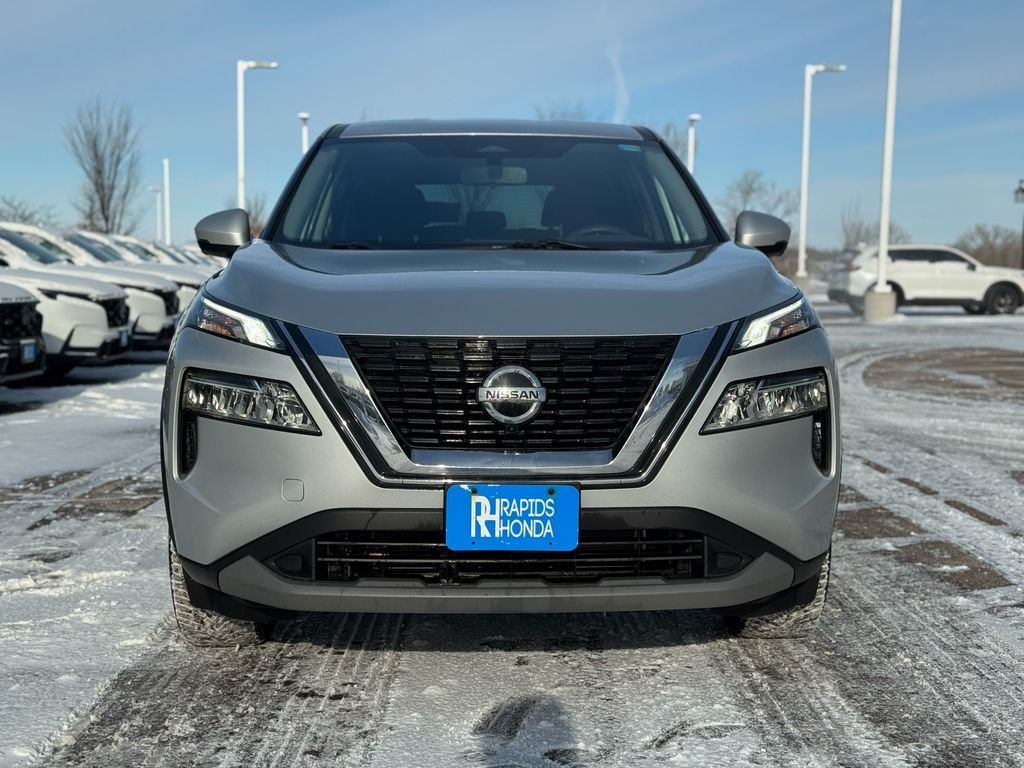 Used 2021 Nissan Rogue SV with VIN JN8AT3BB0MW215641 for sale in Coon Rapids, Minnesota