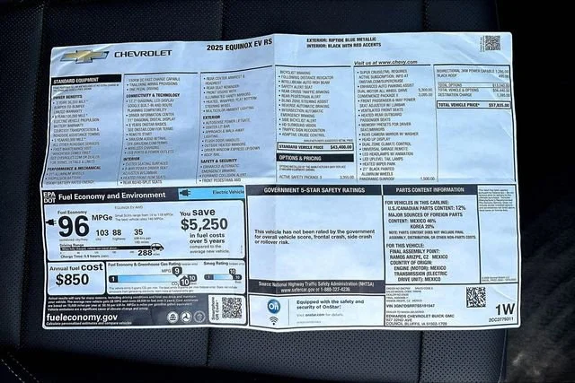 2025 Chevrolet Equinox EV RS - Photo 14