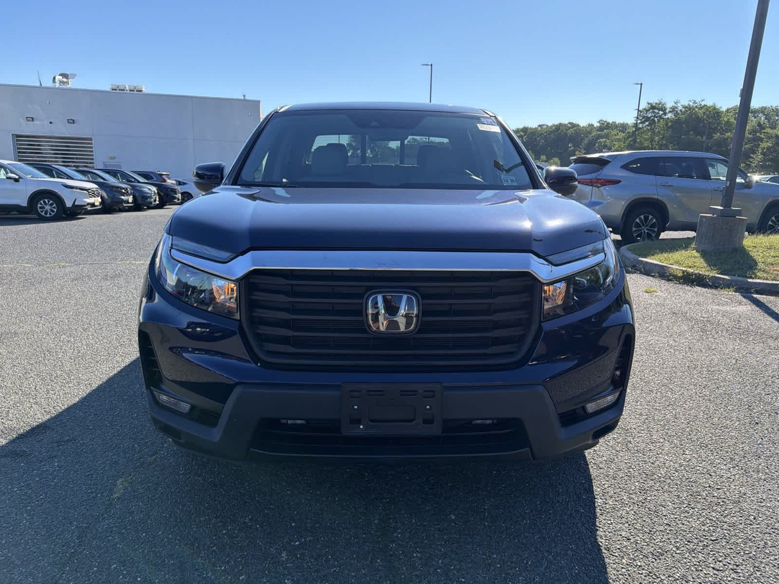 Used 2023 Obsidian Blue Pearl Honda RTL image 8
