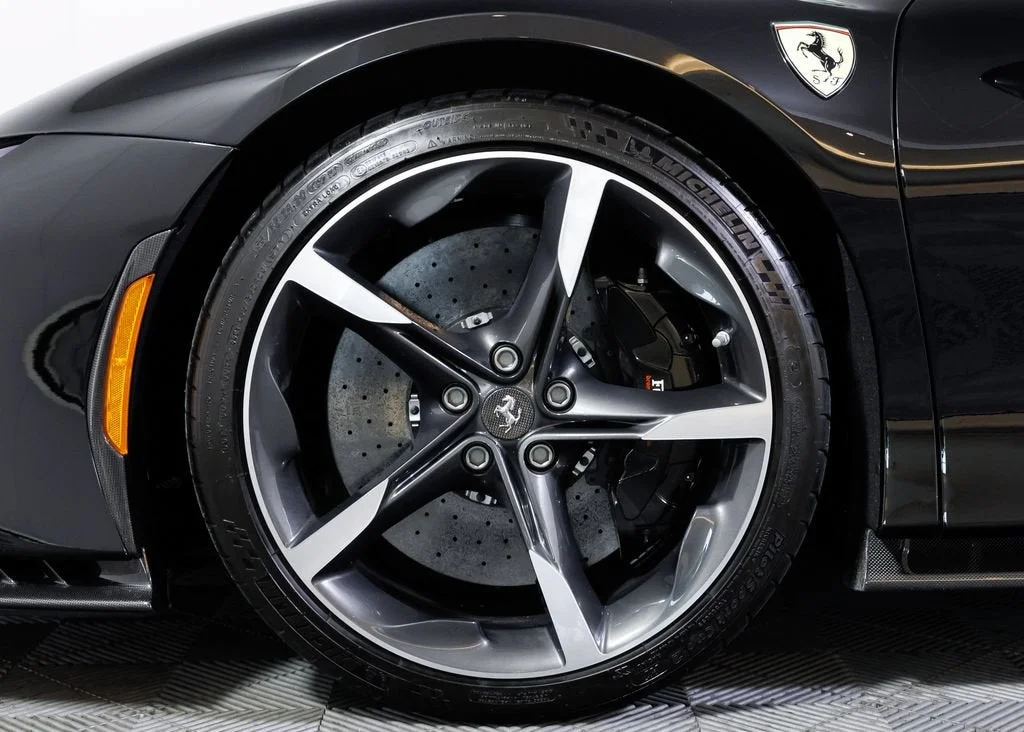 Certified Used 2022 Nero Ferrari Base image 5