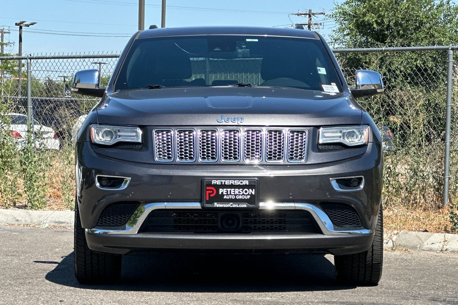Used 2016 Gray Jeep Summit image 9