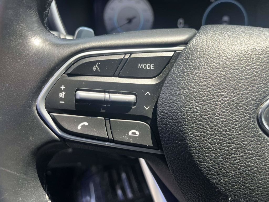 Used 2023 White Hyundai Limited image 18