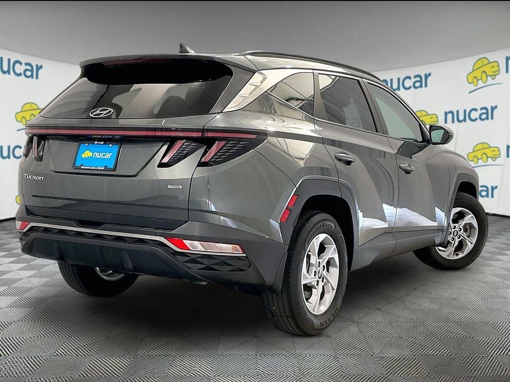 Used 2023 Amazon Gray Hyundai SEL image 6