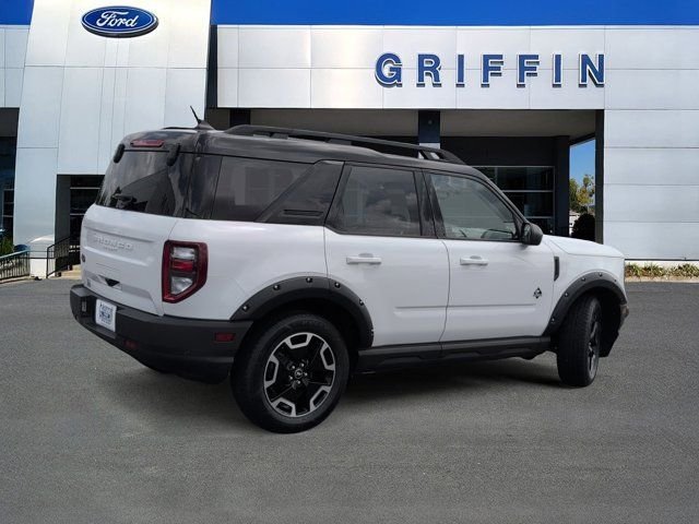 Used 2022 White Ford Outer Banks image 4