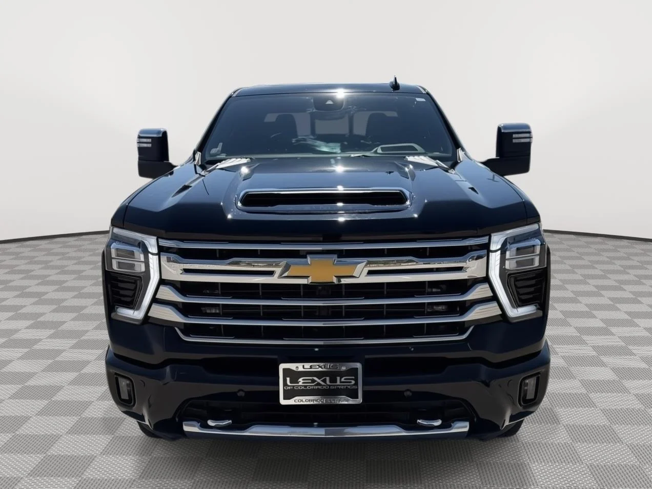 Used 2024  CHEVROLET HICTRY image 2