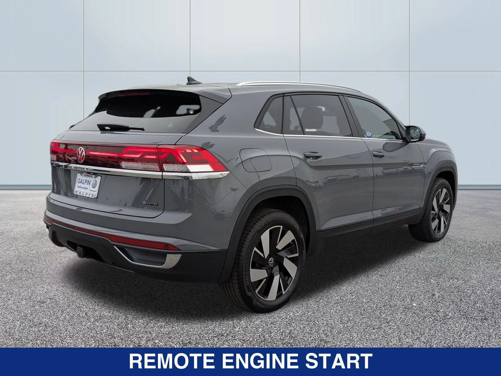 New 2025 Pure Gray Volkswagen 2.0T SE w/ Technology image 5