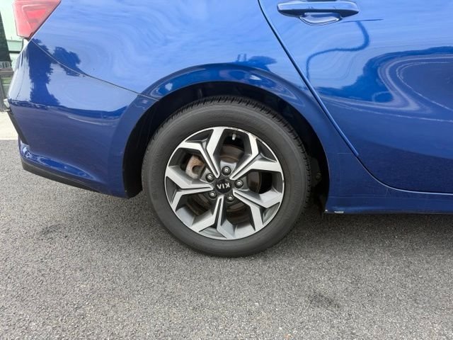 Used 2020 Blue Kia LXS image 10