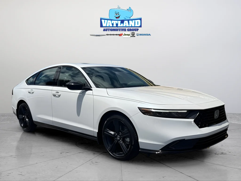 New 2026 Platinum White Pearl Honda Sport-L image 7
