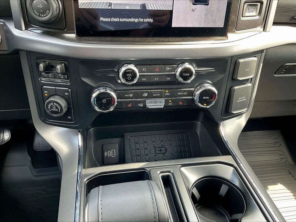 New 2026 Carbonized Gray Metallic Ford XLT image 24