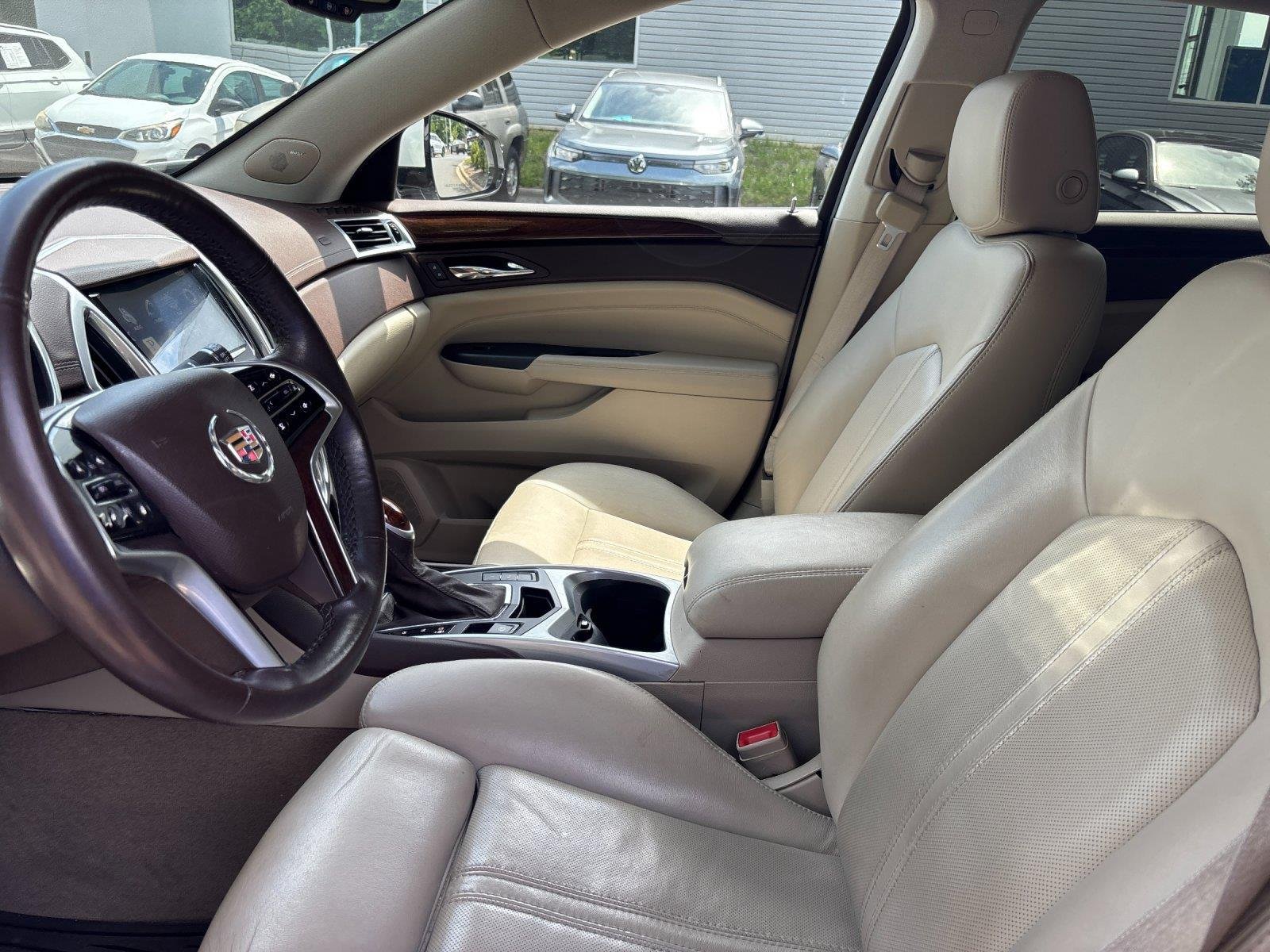 Used 2013 Platinum Ice Tricoat Cadillac Performance Collection image 14