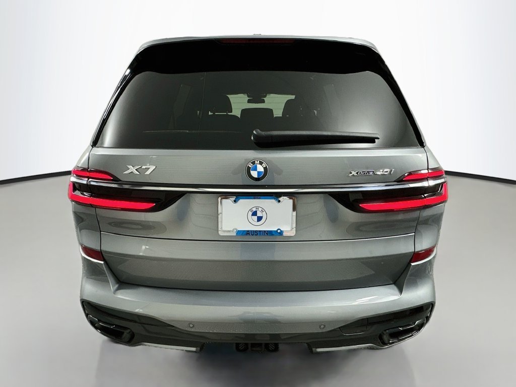 Used 2023 Skyscraper Grey Metallic BMW xDrive40i image 6