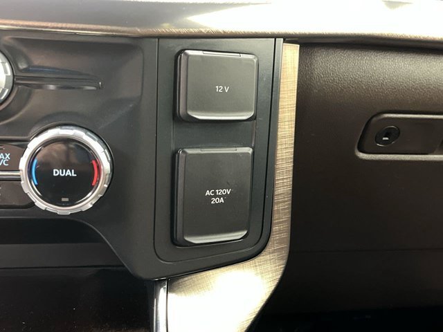 Used 2024 Star White Metallic Tri-Coat Ford King Ranch image 28
