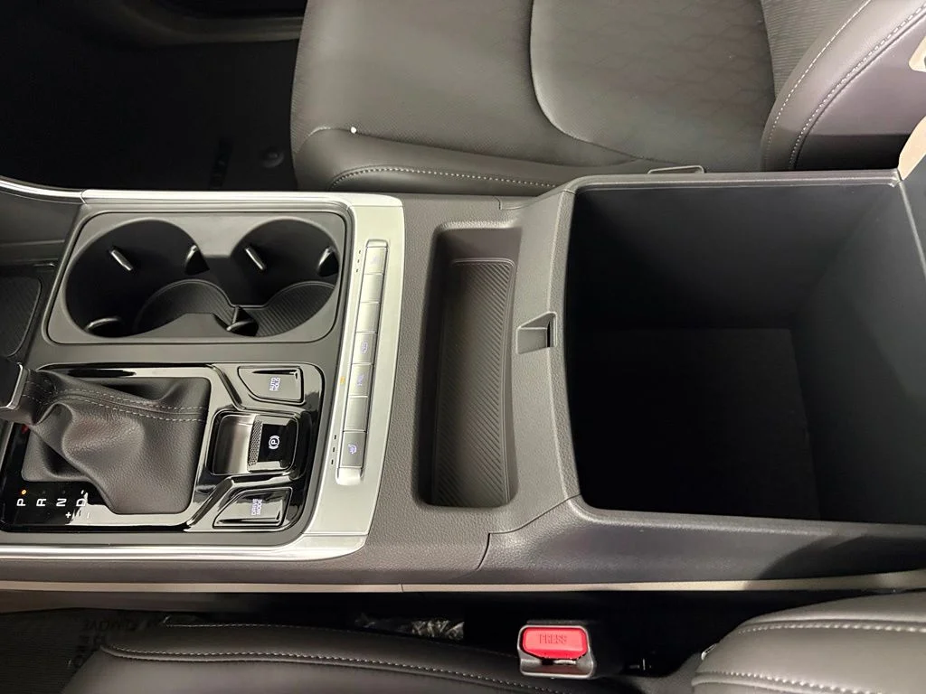 New 2026 Ceramic Silver Kia EX image 33