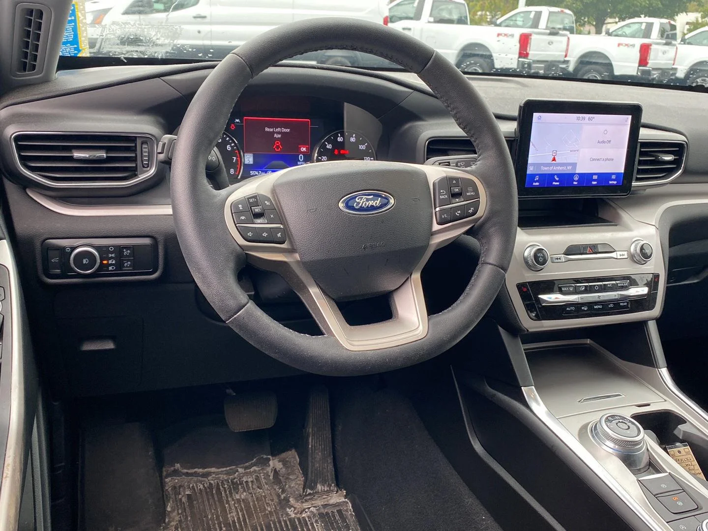 Used 2023 Iconic Silver Ford XLT image 3