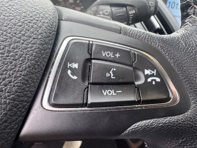 Used 2018 Oxford White Ford SE image 6