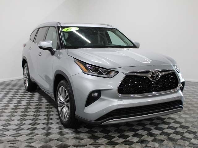 Used 2023 Celestial Silver Metallic Toyota Platinum image 8