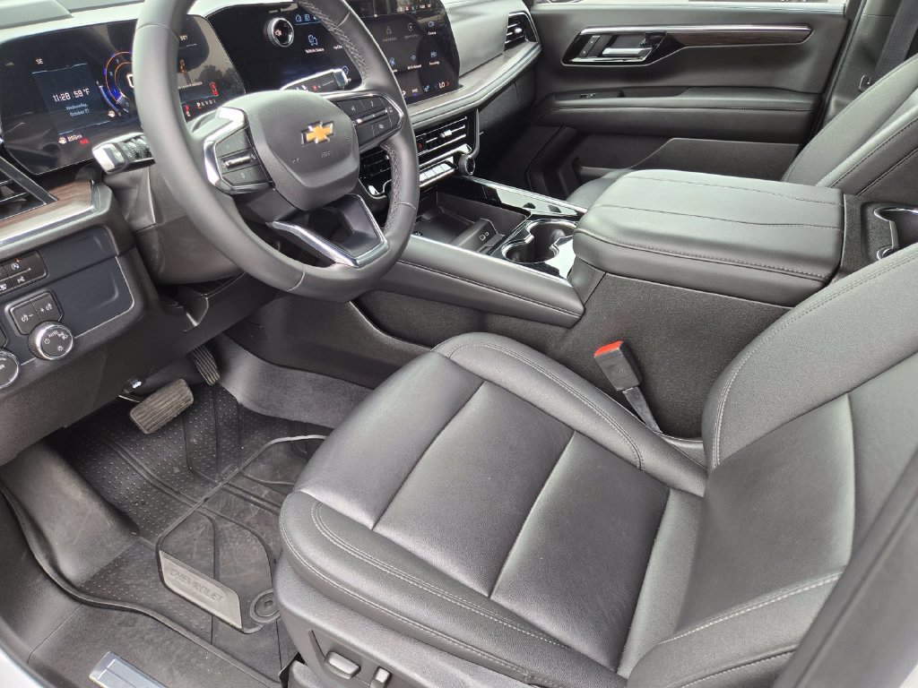 Used 2026 White Chevrolet LT image 13