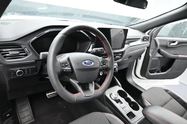 Used 2023 White Metallic Ford ST-Line image 14