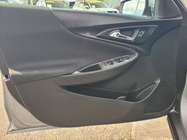 Used 2024 Gray Chevrolet LT image 18