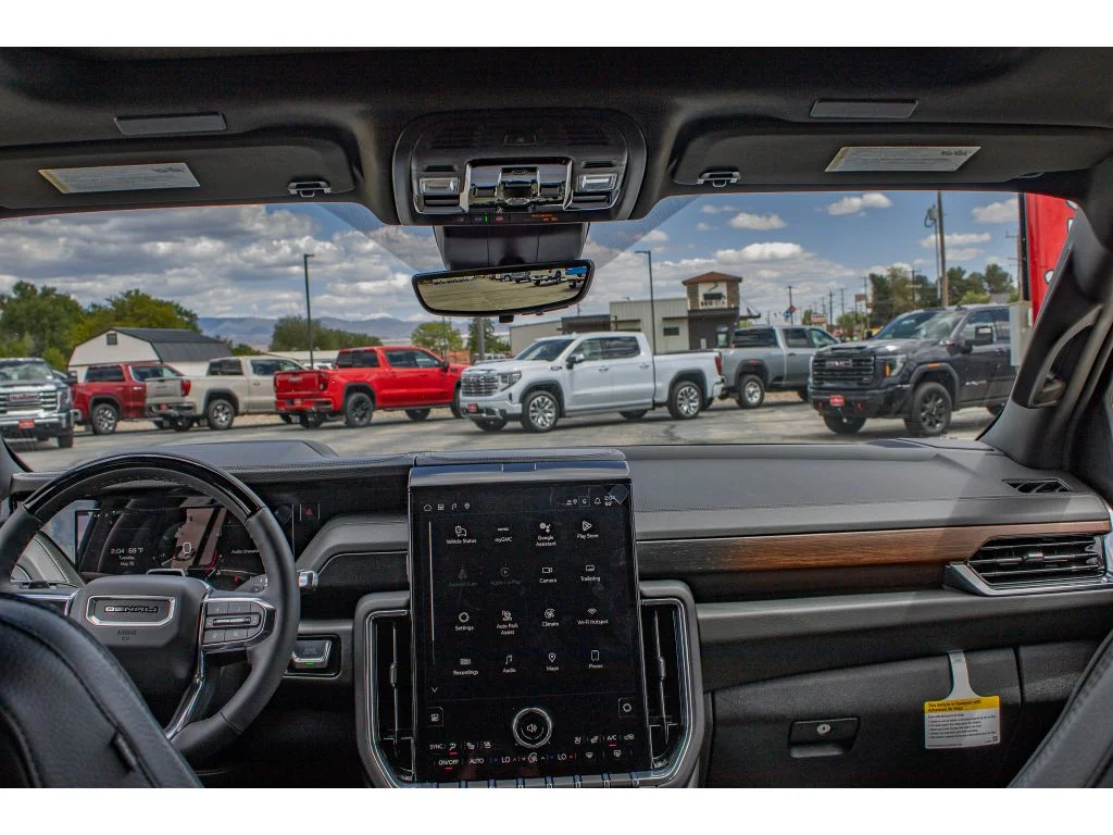 2026 GMC Yukon Denali - Photo 26