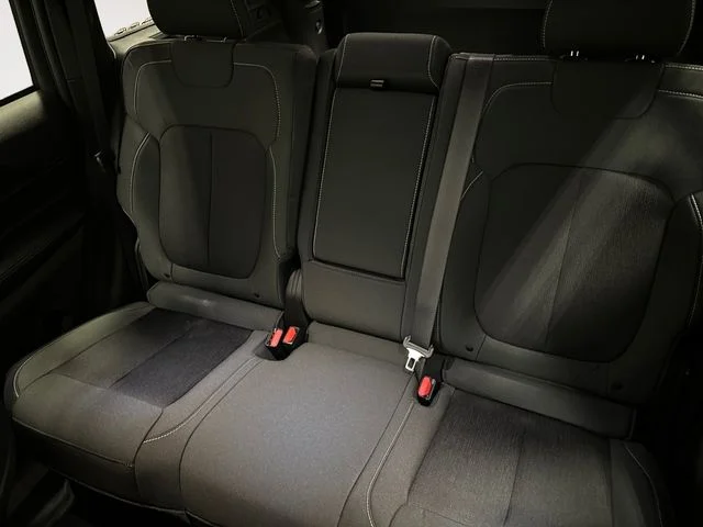 2025 Jeep Grand Cherokee Laredo - Photo 13