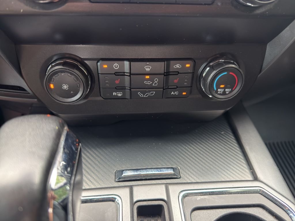Used 2020 Iconic Silver Metallic Ford XLT image 23