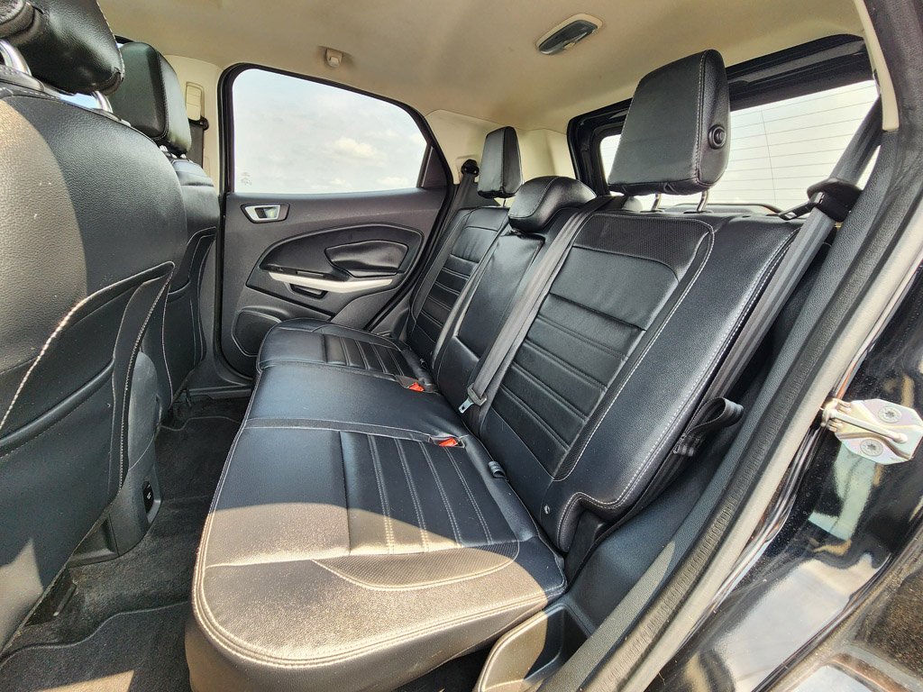 Used 2018 Shadow Black Ford Titanium image 8