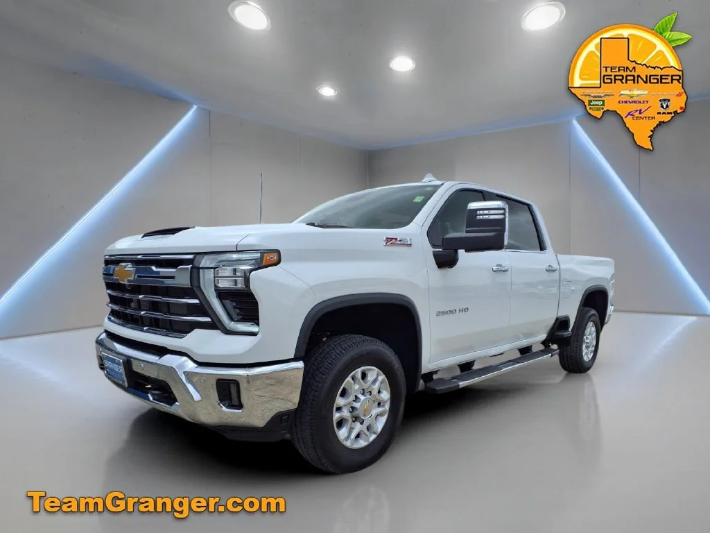 2024 Chevrolet Silverado 2500HD LTZ - Photo 3