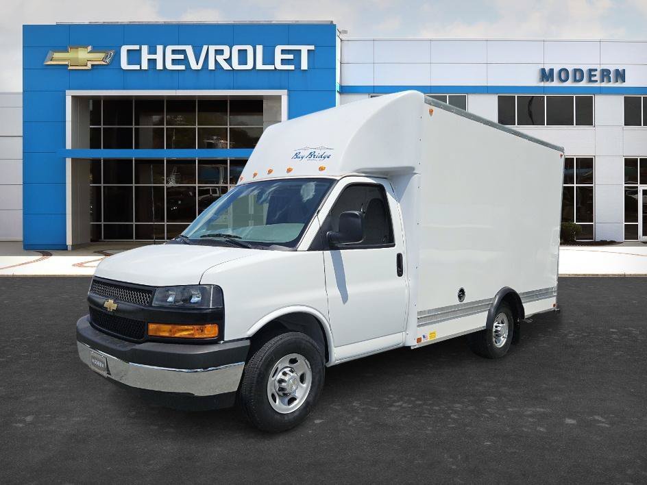 New 2024 Summit White Chevrolet 1WT image 1