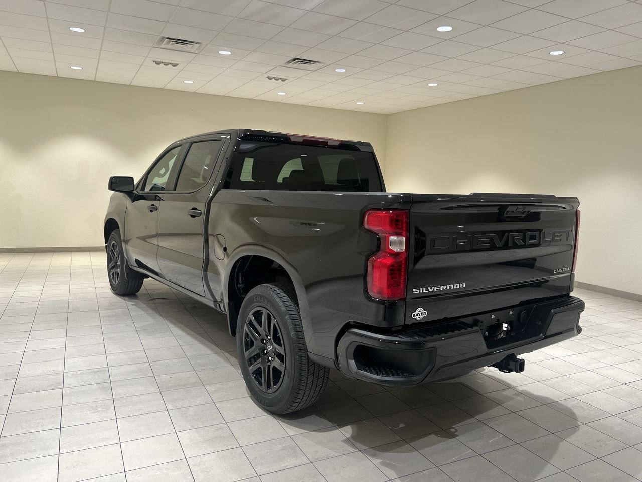 2025 Chevrolet Silverado 1500 Custom - Photo 40