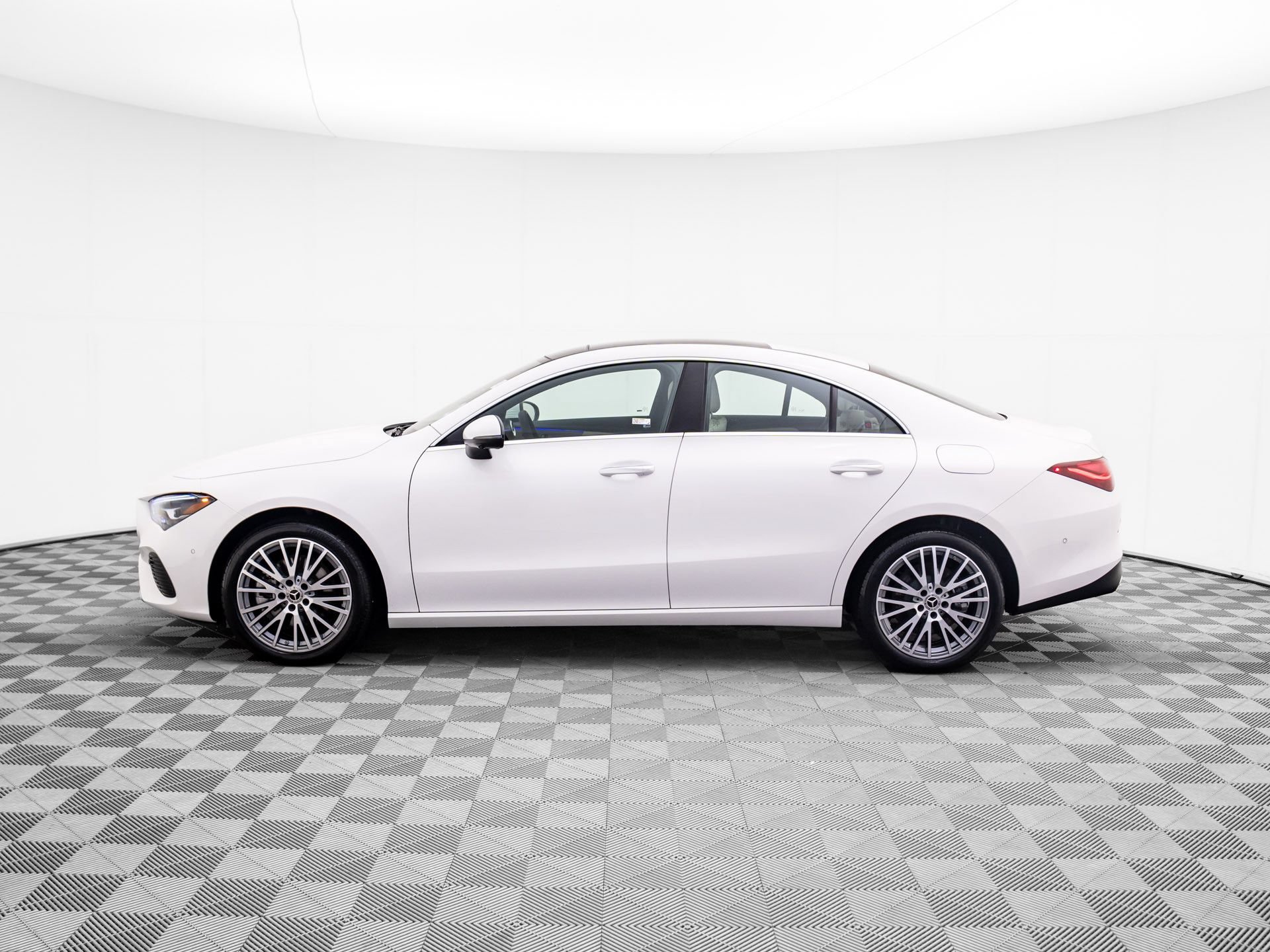 New 2026 Polar White Mercedes-Benz CLA 250 image 38