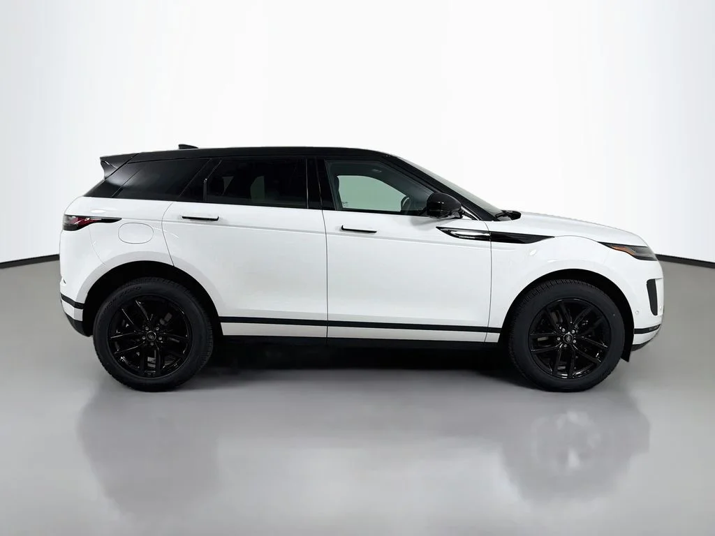 New 2026 Fuji White Land Rover S image 4