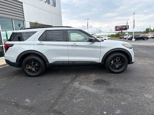 New 2027 Avalanche Gray Ford Tremor image 2