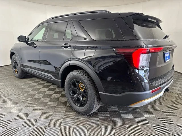 New 2026 Agate Black Metallic Ford Tremor image 5
